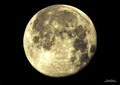 «Луна » 
 2024.04.20 10:25 онлайн в высоком hd 1080p качестве смотреть.
